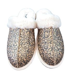 NWOT Very G Diggy Gray Leopard Slippers Sz 9